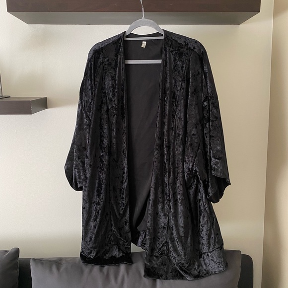 Free People Tops - Free People ✨ Crushed Velvet Black Cardigan Kimono
